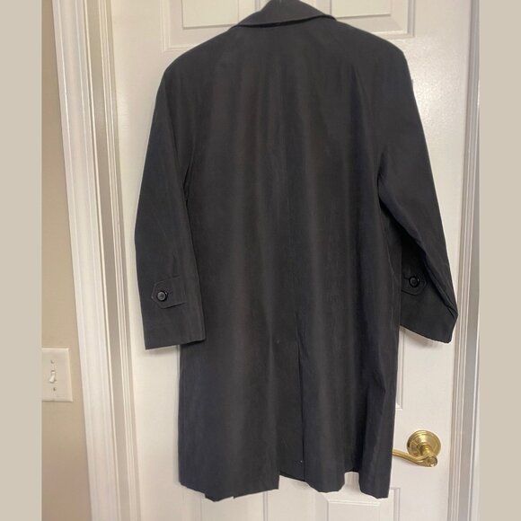 London Fog - M Petite -  Classic trench coat in black, same size as 8 almost - Picture 2 of 15